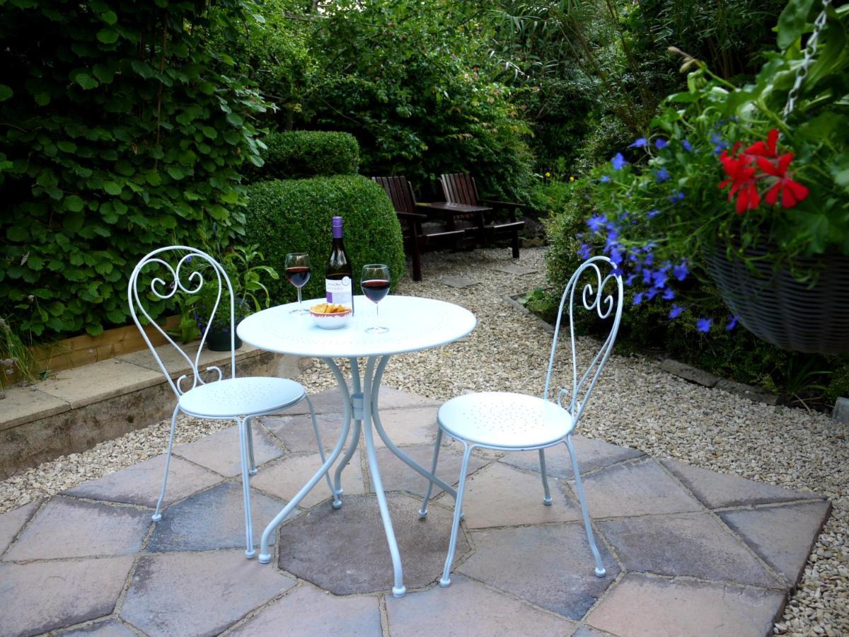 Cosy Stone Cottage, The Bungalow Perrotts Brook Cirencester Esterno foto