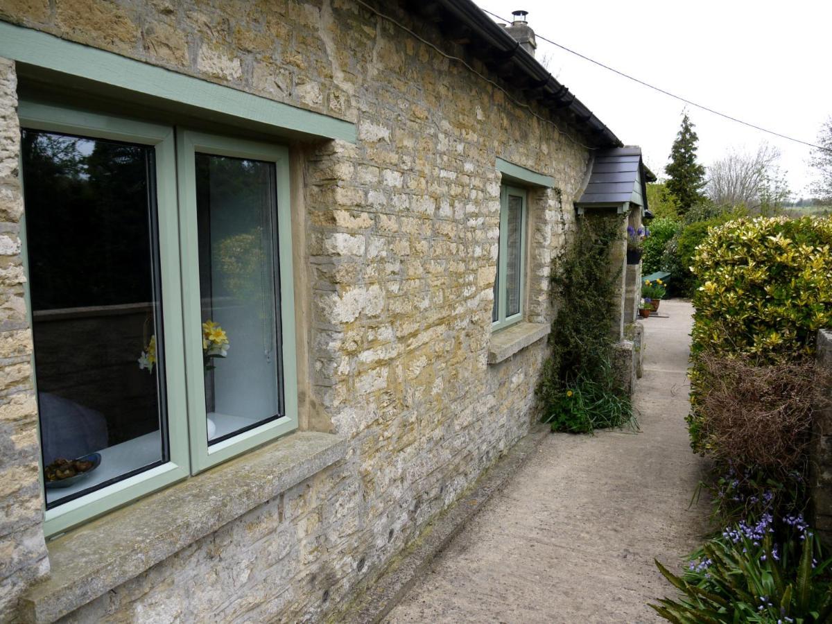 Cosy Stone Cottage, The Bungalow Perrotts Brook Cirencester Esterno foto