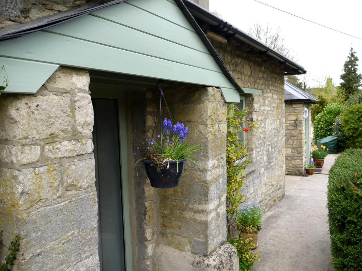 Cosy Stone Cottage, The Bungalow Perrotts Brook Cirencester Esterno foto