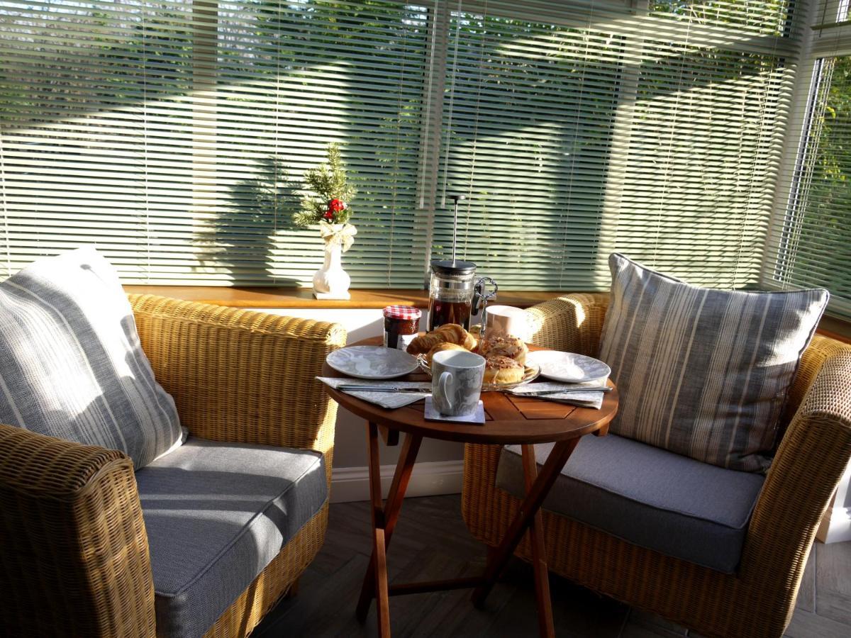 Cosy Stone Cottage, The Bungalow Perrotts Brook Cirencester Esterno foto