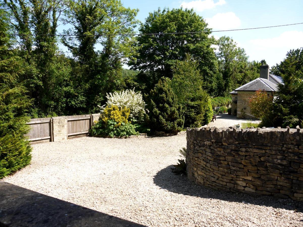 Cosy Stone Cottage, The Bungalow Perrotts Brook Cirencester Esterno foto
