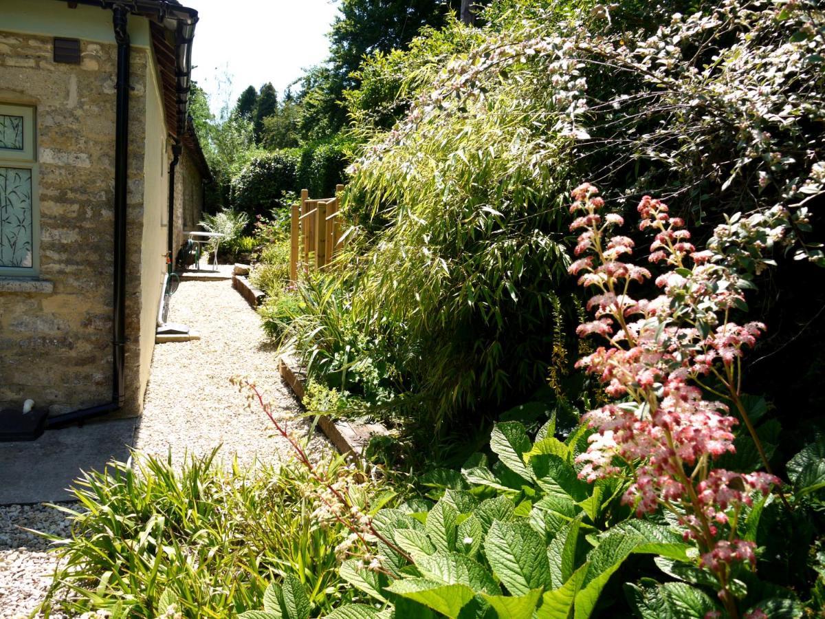 Cosy Stone Cottage, The Bungalow Perrotts Brook Cirencester Esterno foto
