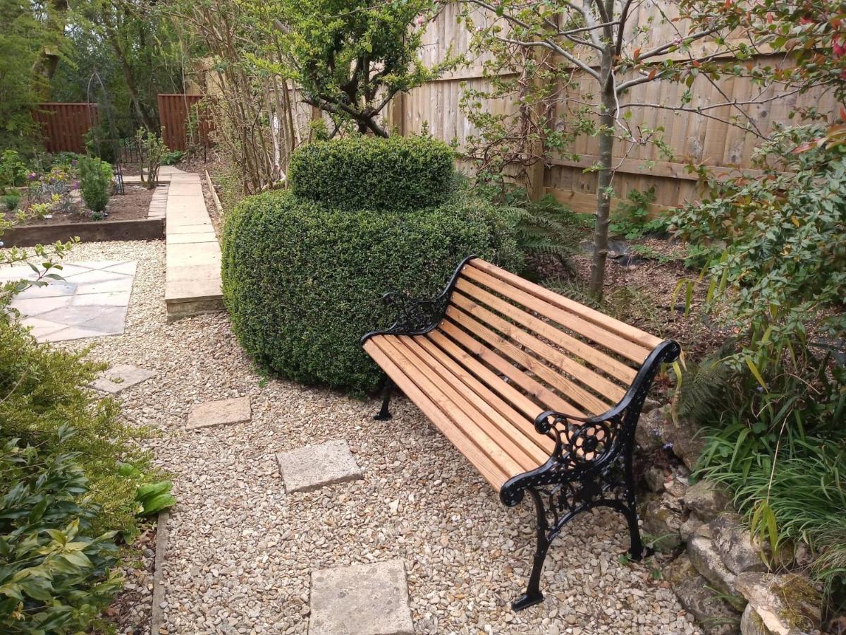 Cosy Stone Cottage, The Bungalow Perrotts Brook Cirencester Esterno foto